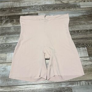 Red Hot SPANX Shapewear Shaping Short  Size 1X Slimming Compression Beige Tan